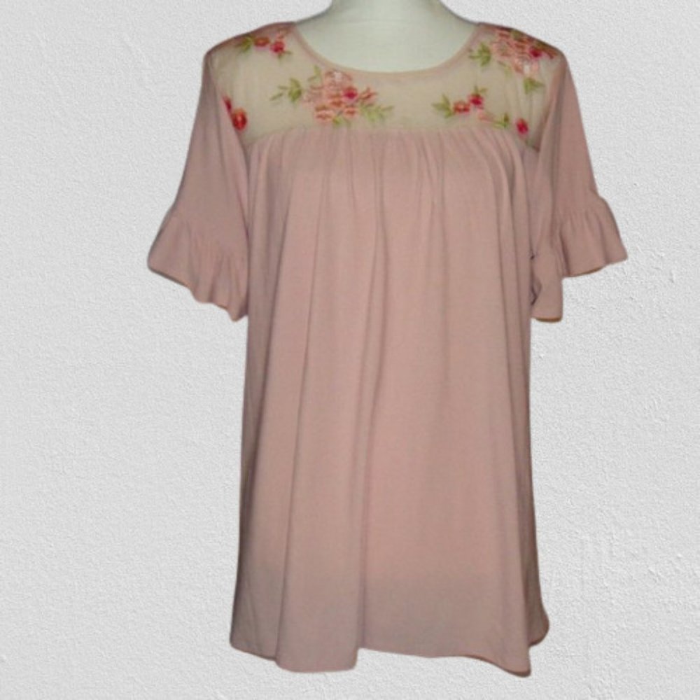 Kristin Nicole Embroidered Lace Inset Top 1X